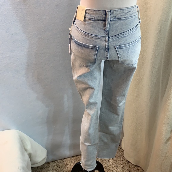 High-Rise Skinny Jeans - Universal Thread - Picture 5 of 10